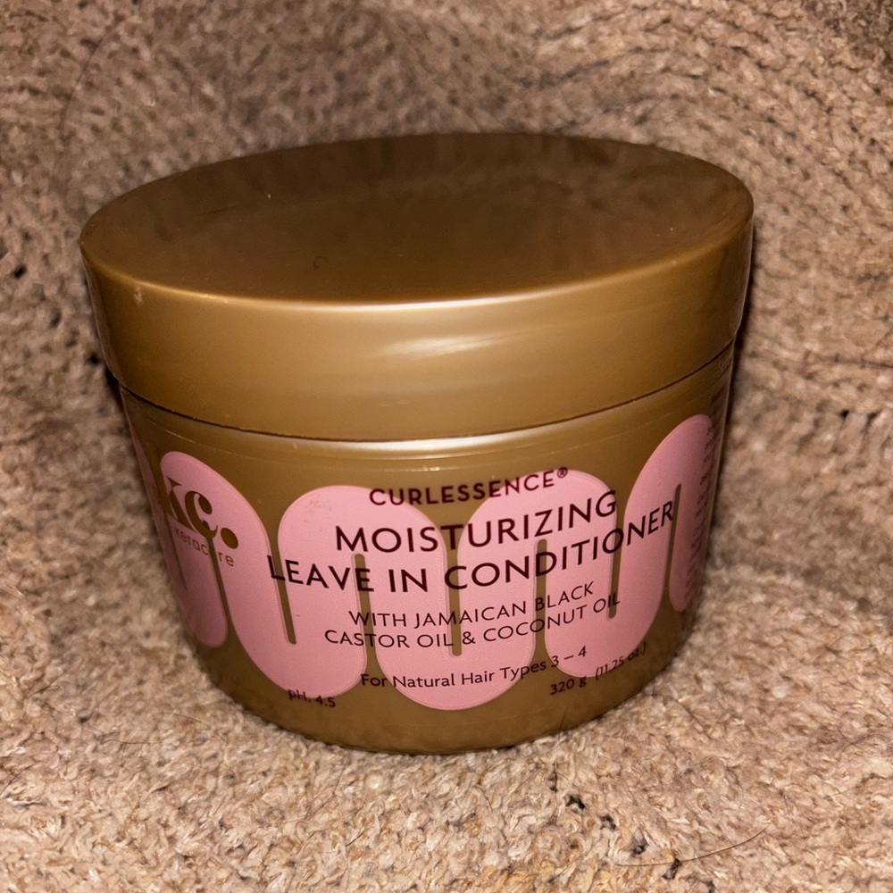 Keracare Curlessence Moisturizing Leave-In Conditioner Jamaican and Coconut Oils